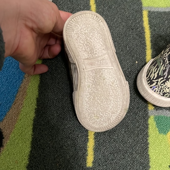 Zara boys sneakers/ snoopy and jungle print - Picture 7 of 7